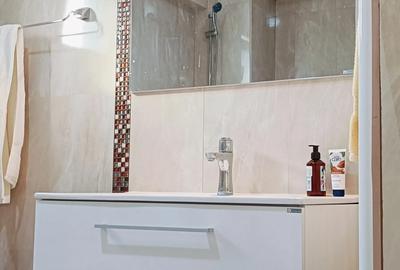 De vanzare garsoniera , zona REZIDEN?IALA Centrala tip Apartament,55mp - 6