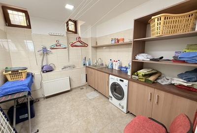 Casă individuală cu 16 camere cu Canalizare în P-ța Unirii - 22