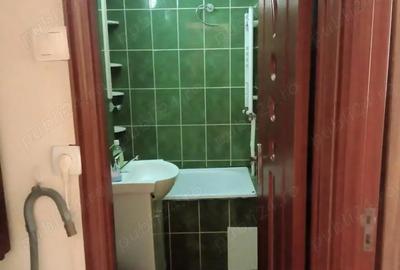 Apartament cu 2 camere semidecomandat în Micro 15 - 1