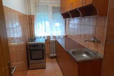 Apartament cu 3 camere semidecomandat în Dacia - 4