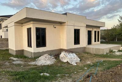 Casă cu 3 camere în Central - 1