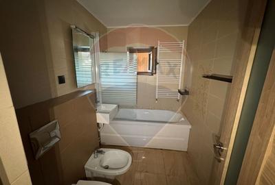 Apartament cu 3 camere de inchiriat in zona Banca Nationala - 8