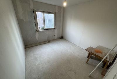 Apartament 4 camere zona Inel 1 - 4
