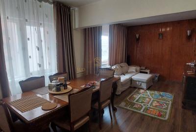 Apartament cu 3 camere semidecomandat, mobilat în Rahova