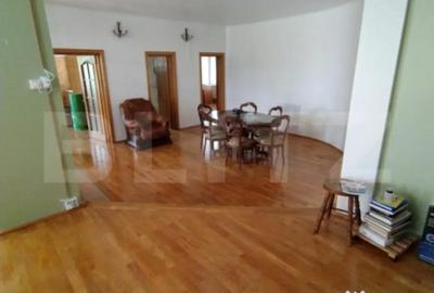 Casă cu 4 camere cu Teren 1500 Mp în Malu Mare - 10