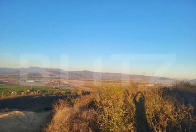 Teren de 16700 mp, în Central - 3