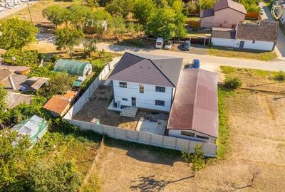 Casă cu 5 camere cu Canalizare în Funcționarilor - 9