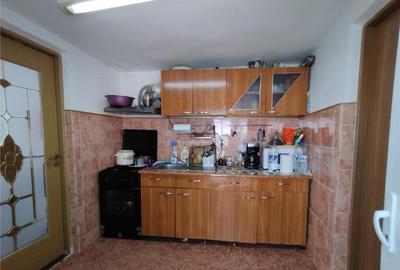 Oravita, Casa Rezidentiala, 7 Incaperi, 1151mp Teren, ZERO C - 13