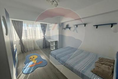 Apartament cu 4 camere decomandat în Calea București - 9