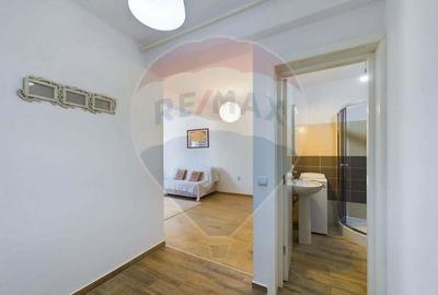 Apartament cu 2 camere decomandat, mobilat în Tractorul