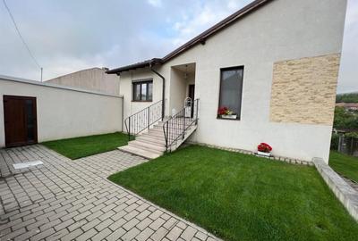Apartament cu 4 camere semidecomandat, mobilat în Iris - 11