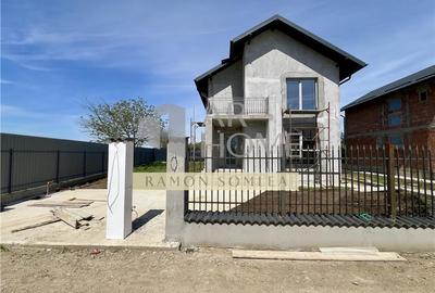 Casă individuală cu 5 camere cu Teren 300 Mp în Blejoi - 1