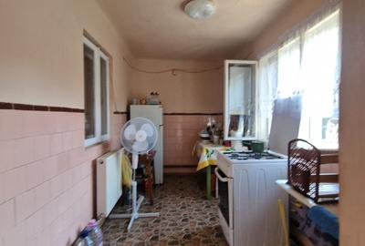 Branesti -  Casa - singur curte - teren 720 mp - casa 97 mp - deschidere 13 mp - 2