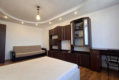 Garsonieră decomandată, mobilată în 7 Noiembrie - 2