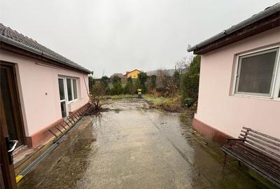 Bocsa Romana, Casa 8 Incaperi, Strada Principala. - 13