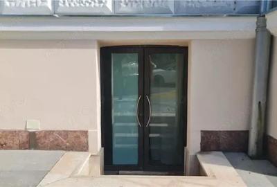 Spațiu comercial, de 100 mp, în Central - 17