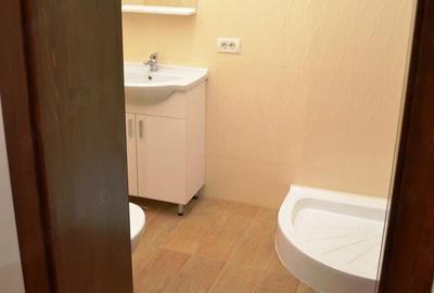 Spațiu comercial, de 42 mp, în Central - 3