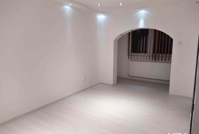 Garsonieră decomandată în Central - 10