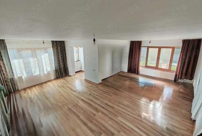 Casă cu 5 camere cu Teren 1644 Mp în Văcărești - 3