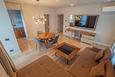 Apartament cu 3 camere în Universitate