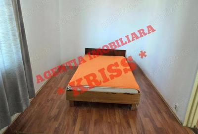 Apartament cu 2 camere semidecomandat în Craiovei - 3
