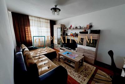 P4569 Apartament 3 camere DECOMANDAT zona Lipovei, CENTRALA PROPRIE