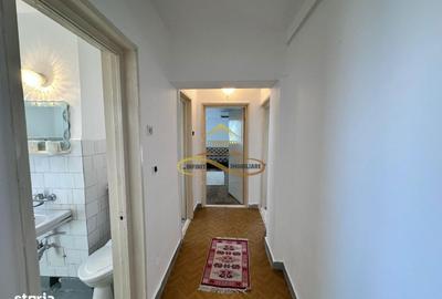 Apartament cu 3 camere decomandat, mobilat în 9 Mai - 4