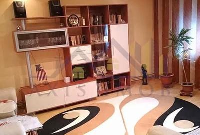 Apartament cu 3 camere decomandat în 1 Decembrie - 4