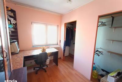 Apartament cu 4 camere decomandat în Micălaca - 4