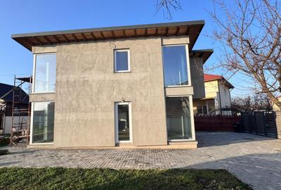 Casă cu 4 camere cu Canalizare în Central - 14