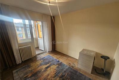 Resita, 2 Cam. Mobilat, Micro 3 - 5