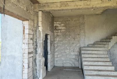 Casa la rosu de vanzare in Constanta - 7