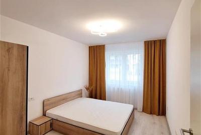 Apartament cu 3 camere decomandat în Tractorul - 5