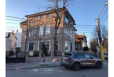 Birou, 170 mp în Zorile