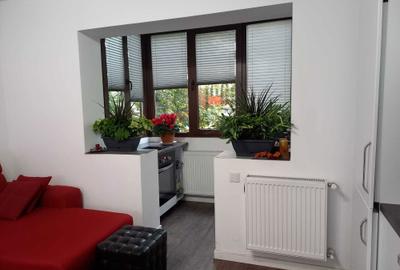 Apartament cu 2 camere decomandat în Rogerius