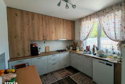 Casă cu 4 camere cu Teren 300 Mp în Agigea - 3