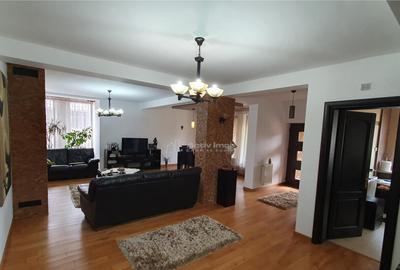 Casa individuala - 250 mp anexa - 10 ari teren - Scheia - 30