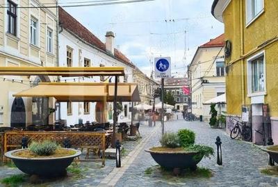 Spațiu comercial, de 220 mp, în Central