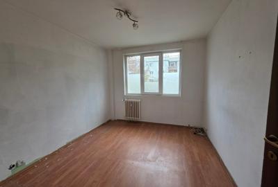 Jean Steriadi intersectie Theodor  Pallady, 5 minute metrou 1 Decembrie 1918 - 6