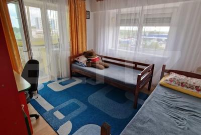 Apartament cu 3 camere, 64 mp, decomandat, zona Obcini - 6