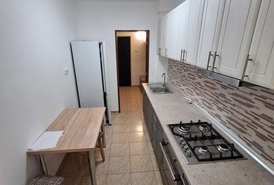 Apartament cu 2 camere semidecomandat în Podu Roș - 2