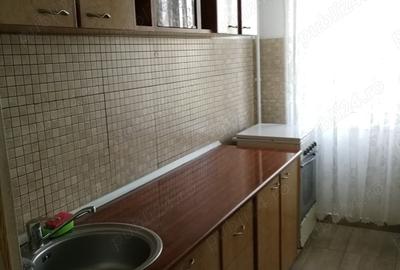 Particular inchiriez ap 2 camere Piata Trapezului stradal - 5