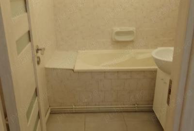 Apartament cu 3 camere decomandat în Zimbru - 6