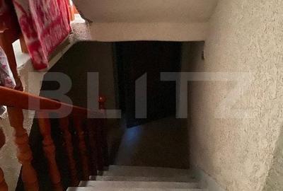 Casă cu 4 camere cu Teren 2200 Mp în Central - 13