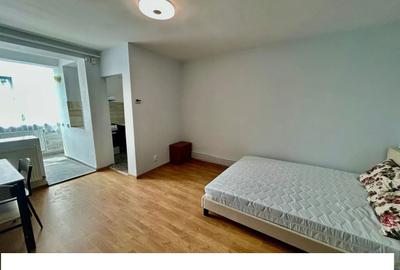 Apartament cu 3 camere decomandat în Central - 3