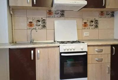 Apartament cu 2 camere semidecomandat în Micro 3 - 1