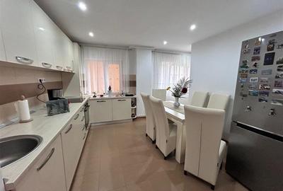Apartament cu 3 camere decomandat, mobilat în Central - 6