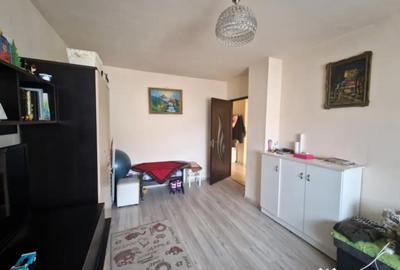 Apartament cu 2 camere decomandat în Hotvon - 8