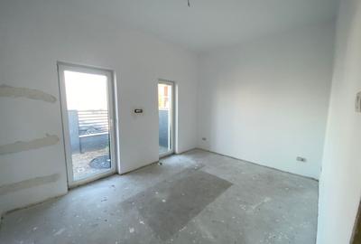 Duplex cu 4 camere cu Canalizare în Săcălaz - 9