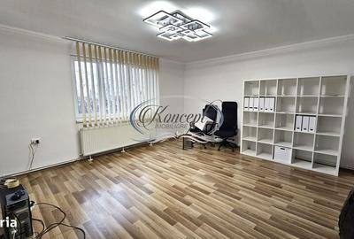 Casă cu 4 camere în Andrei Mureșanu